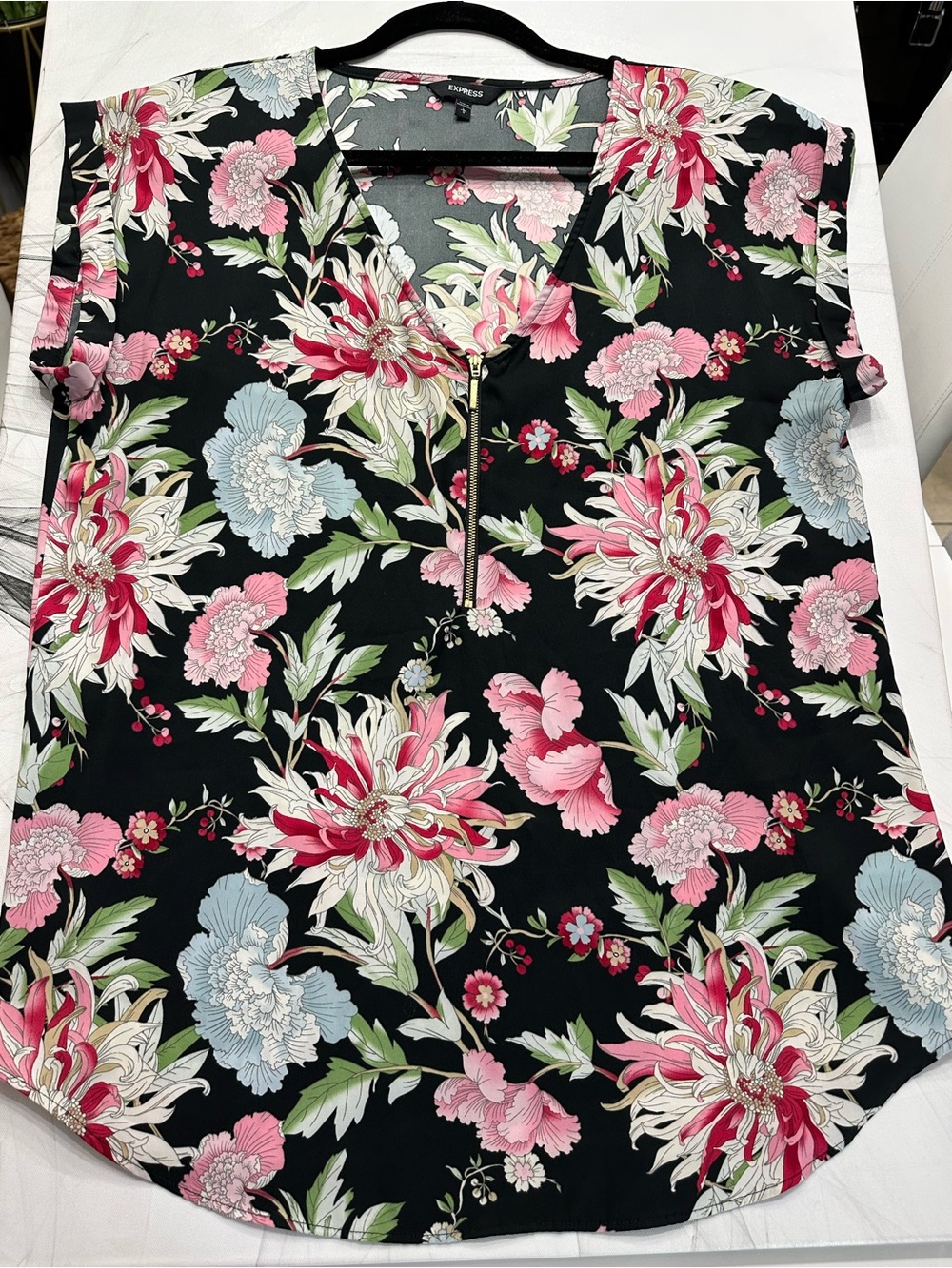 Express Black Floral Zip-Front V-Neck Blouse in Pink and Light Blue